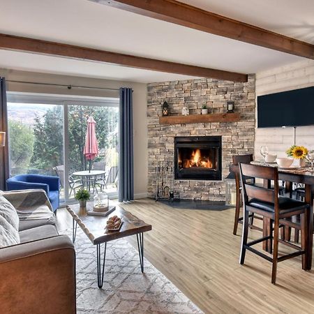 Elegant Apartment - View On Lake Tremblant & Mountain 몽트랑블랑 외부 사진